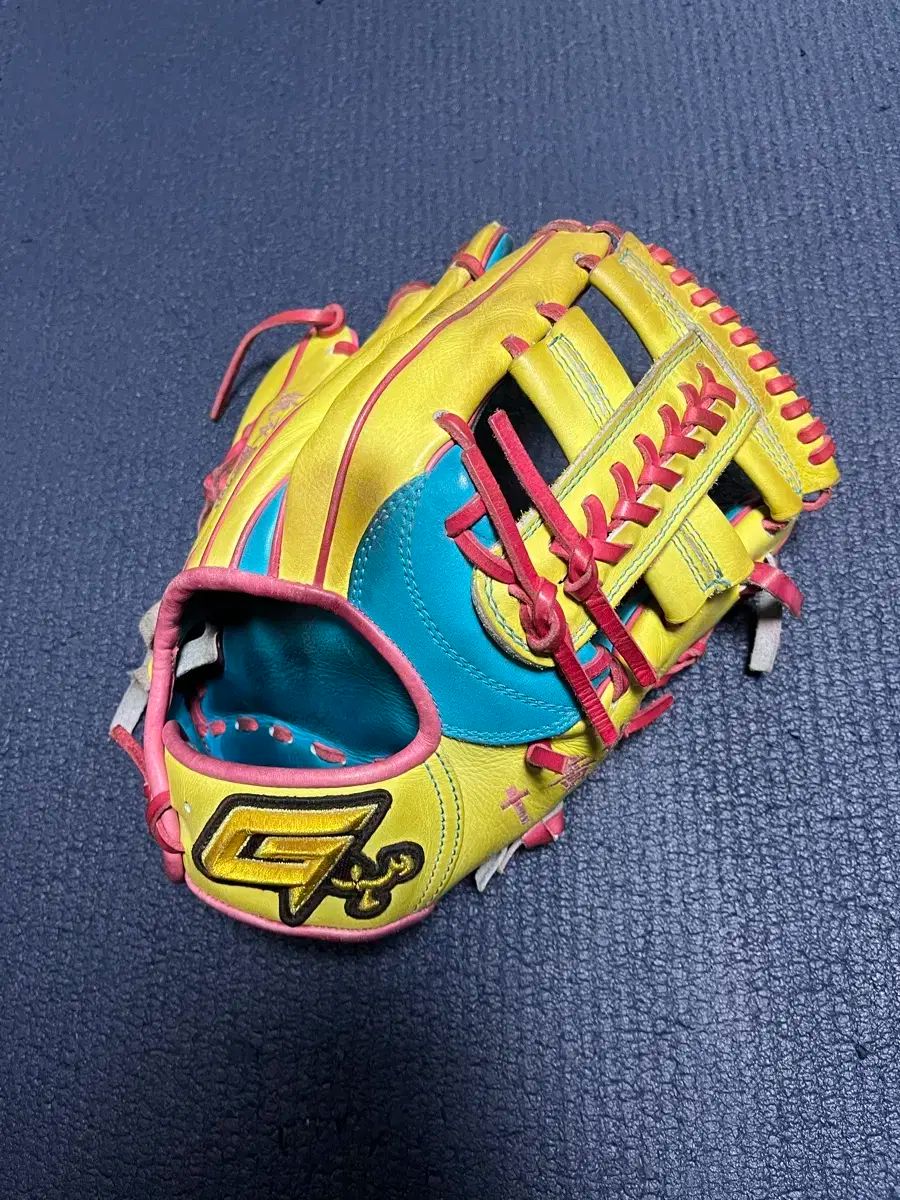 ゴールド ジュトゥルー オーダー 内野グローブ その他