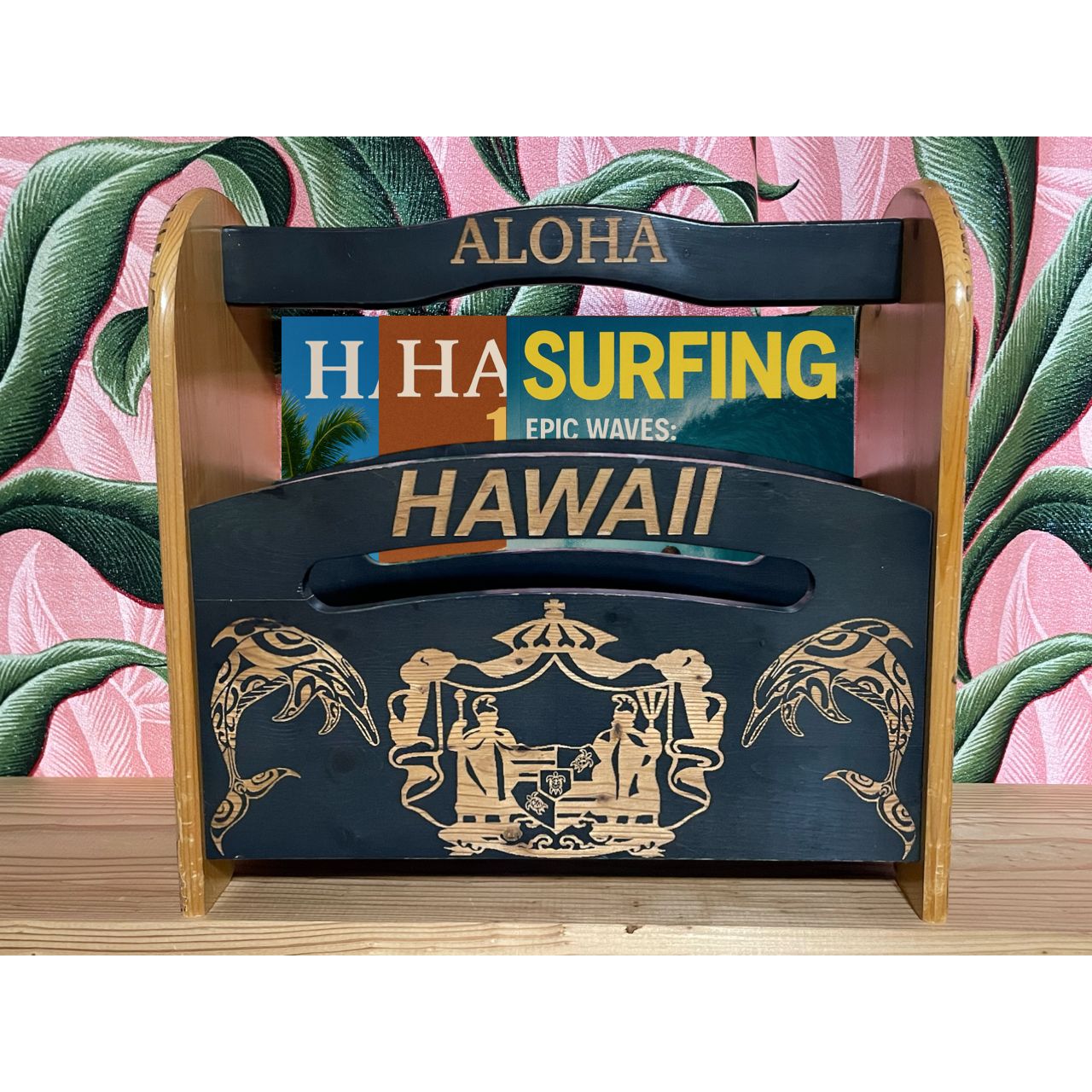 ヴィンテージ マガジンラック 木製 ハワイアン インテリア 南国 トライバル ティキ ALOHA 映え Hawaiian プレゼント 飾り 誕生日 ギフト 彫刻