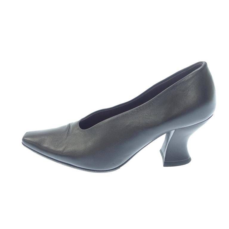 bottega Veneta ボッテガヴェネタ アーモンド パンプス 黒 ボッテガヴェネタ(BOTTEGA VENETA)ボッテガヴェネタ イントレチャート