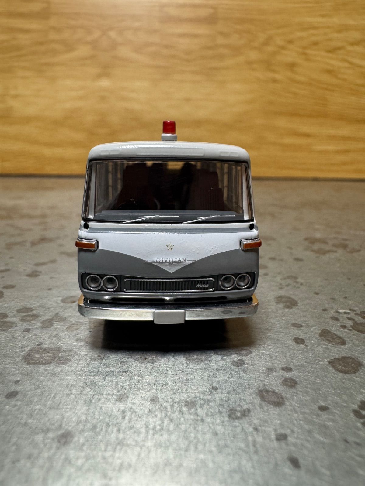 トミーテックリミテッドヴィンテージ　ニッサンシビリアン護送車 トミーテックリミテッドヴィンテージ ニッサンシビリアン護送車
