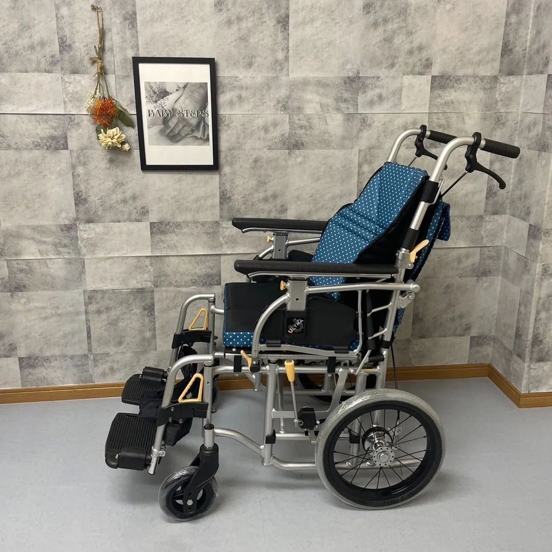 YAMAHA 電動車椅子 折りたたみ式 看護・介護用品 NISSIN製電動車椅子