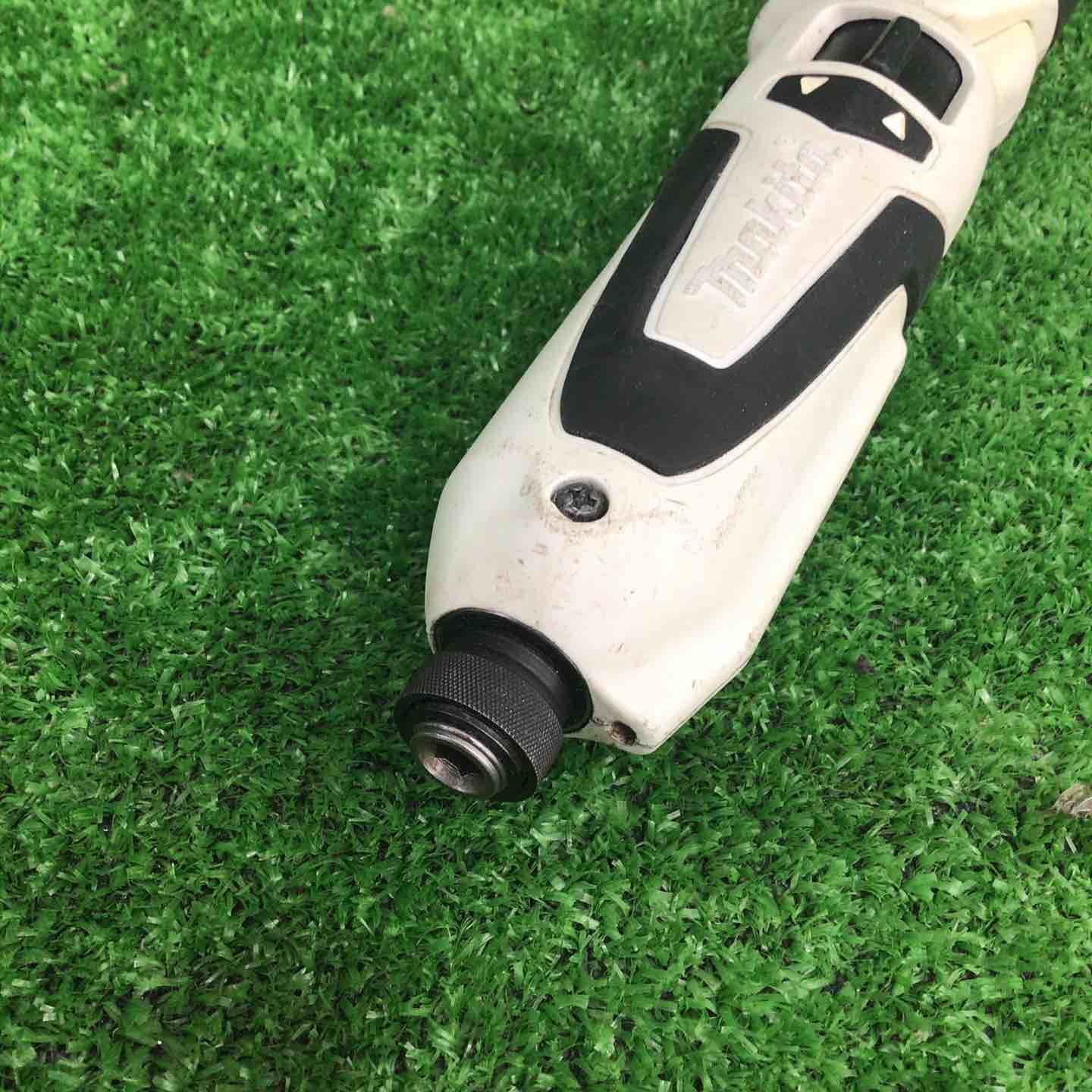 品】 マキタ/makita コードレスペンインパクトドライバ TD021DSW 
