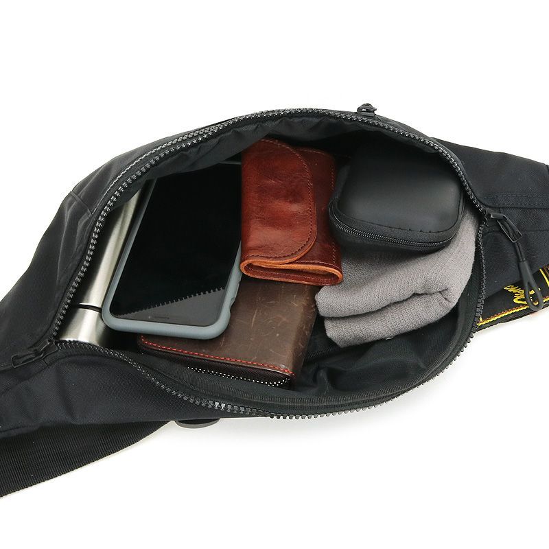 フェンダー ボディーバッグ