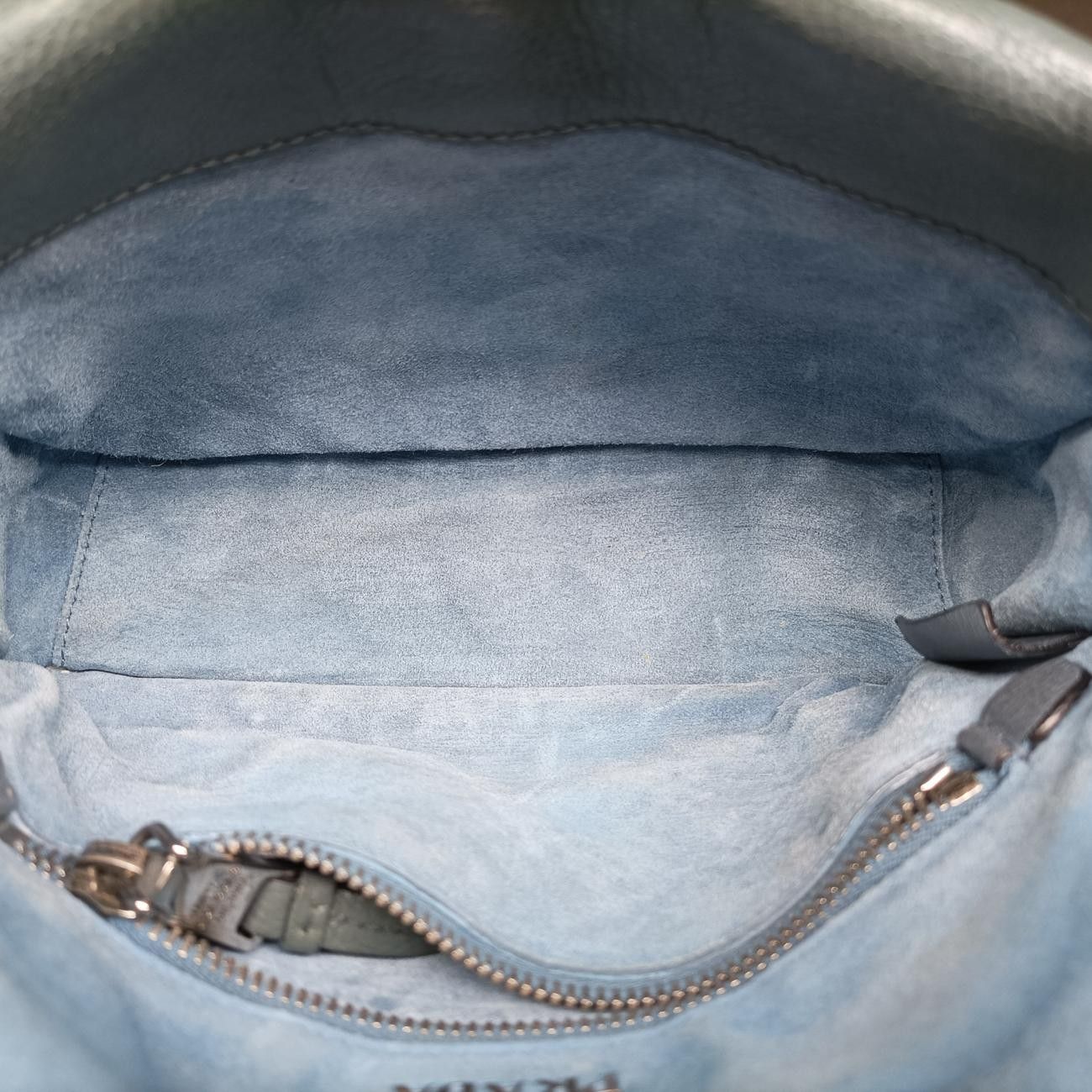 プラダPradaエティケットグレイッシュグリーンレザー1BD082180 H DECORATOM_COM_BR