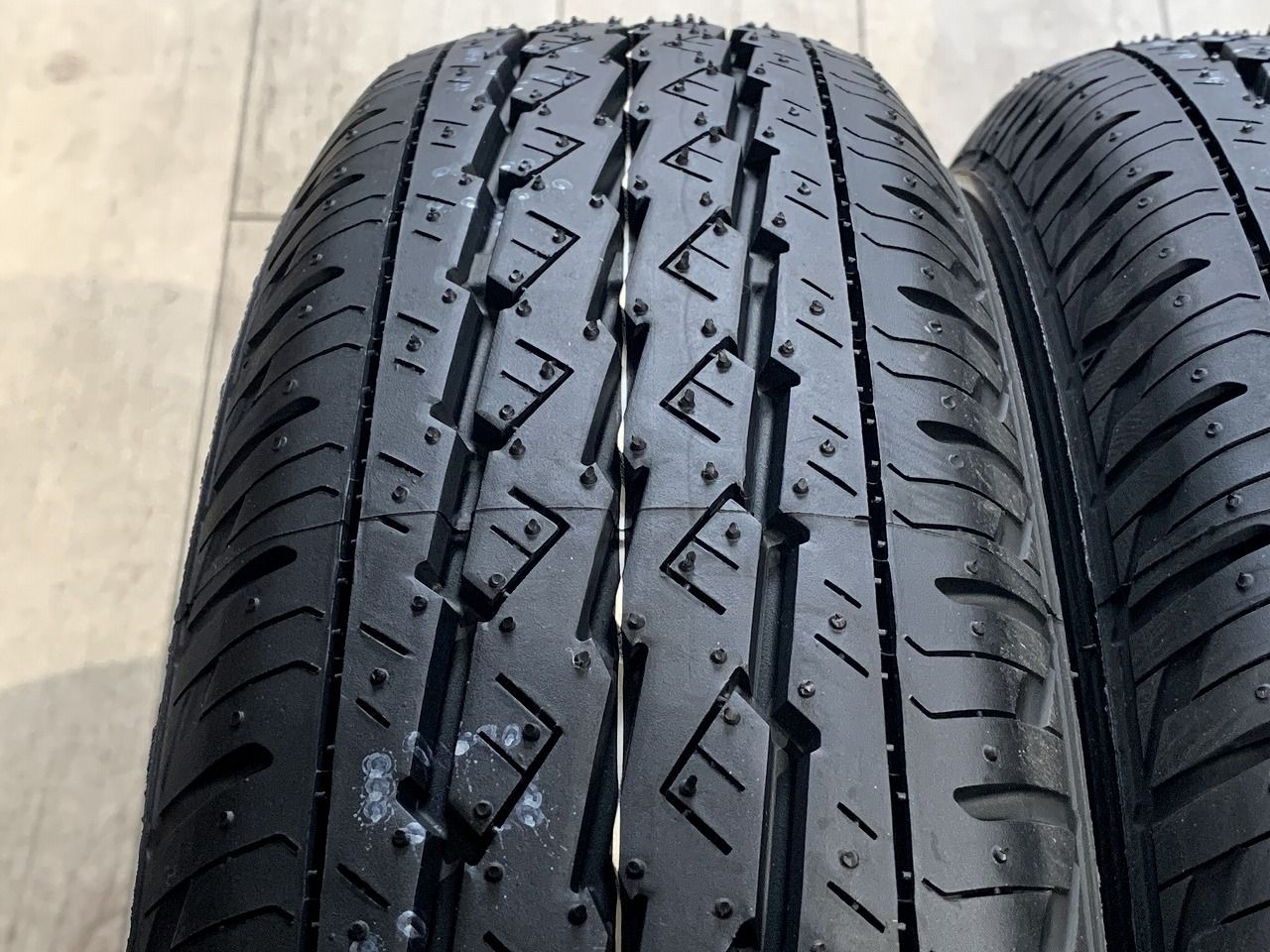 店頭販売 新品 BRIDGESTONE K370 145/80R12 2024年 4本セット エブリィ キャリィ ハイゼット アクティ サンバー ピクシス クリッパー バモス 等