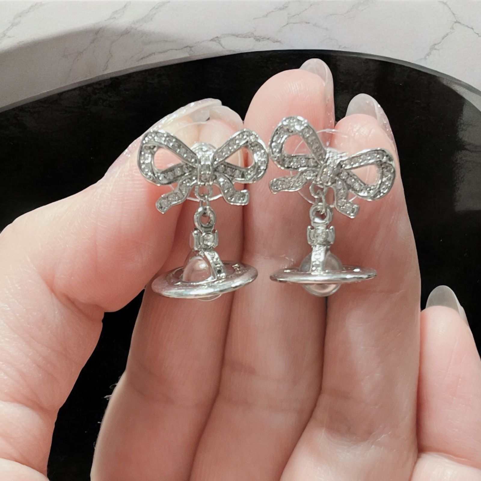 ヴィヴィアンウエストウッド ドロップリボン オーブピアス