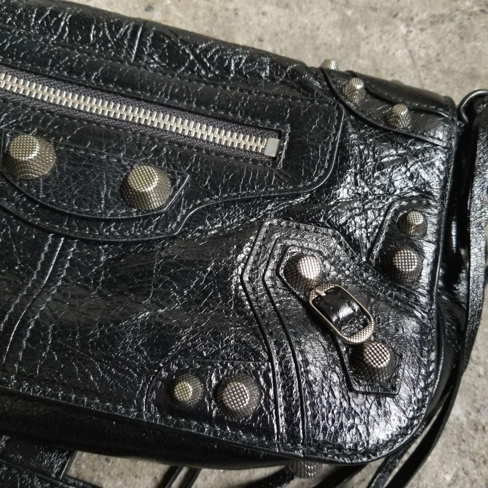 バレンシアガ☆ル・カゴーレ XS ショルダーバッグ ブラック Women's Le Cagole Shoulder Bag Xs in Black | Balenciaga US