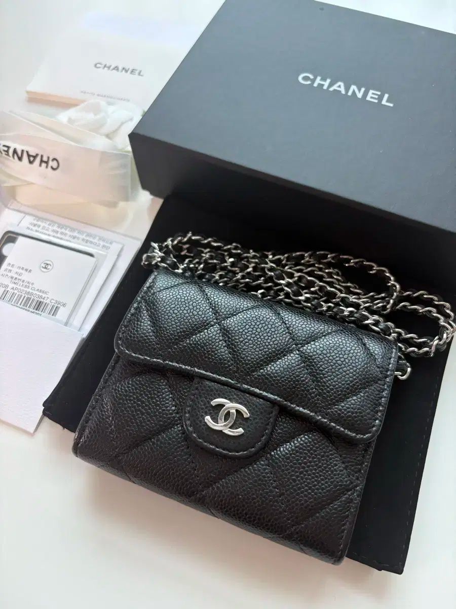 Chanel シャネル