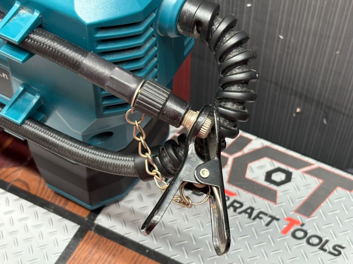 充電式空気入れ