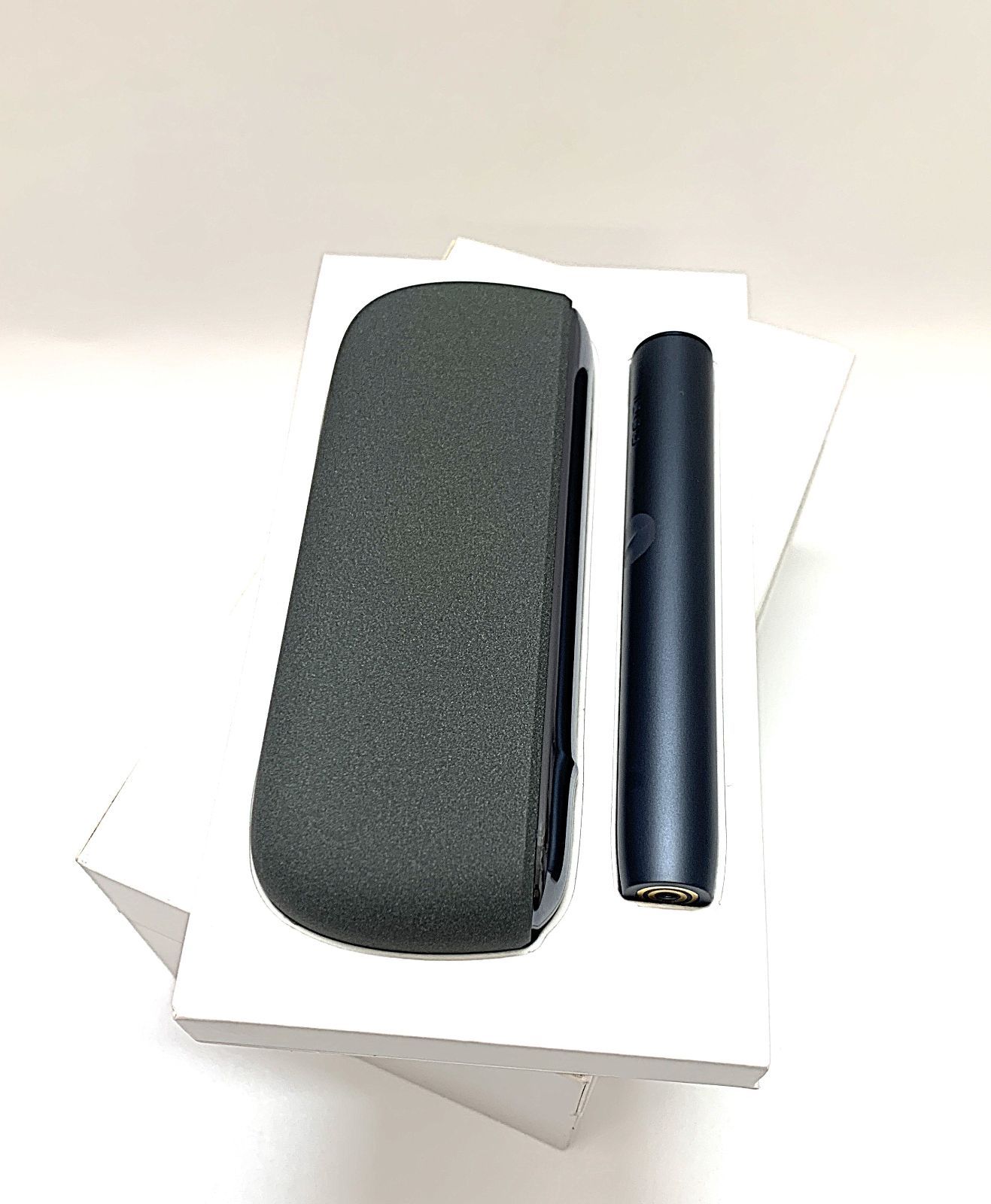 美品》IQOS ILUMA アイコス イルマ グレー系 (稼働品) 美品》IQOS ILUMA アイコス イルマ グレー系 (稼働品)