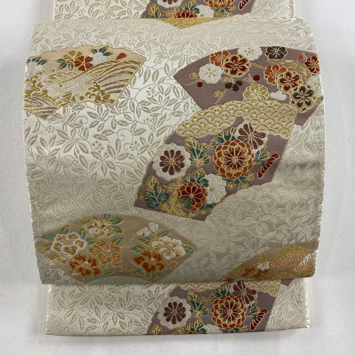 袋帯 美品 秀品 扇面 草花 刺繍 金糸 クリーム 六通 正絹 【中古