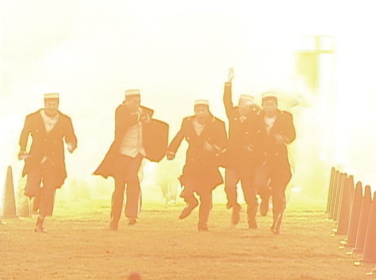 新着商品】ダウンタウンのガキの使いやあらへんで!!(祝)放送1000回突破記念DVD 永久保存版16(罰)絶対に笑ってはいけないホテルマン24時 上巻  ダウンタウンのガキの使いやあらへんで!!(祝)放送1200回突破記念DVD 初回限定永久保存版(21)(罰)絶対に笑ってはいけない大脱獄24 ...