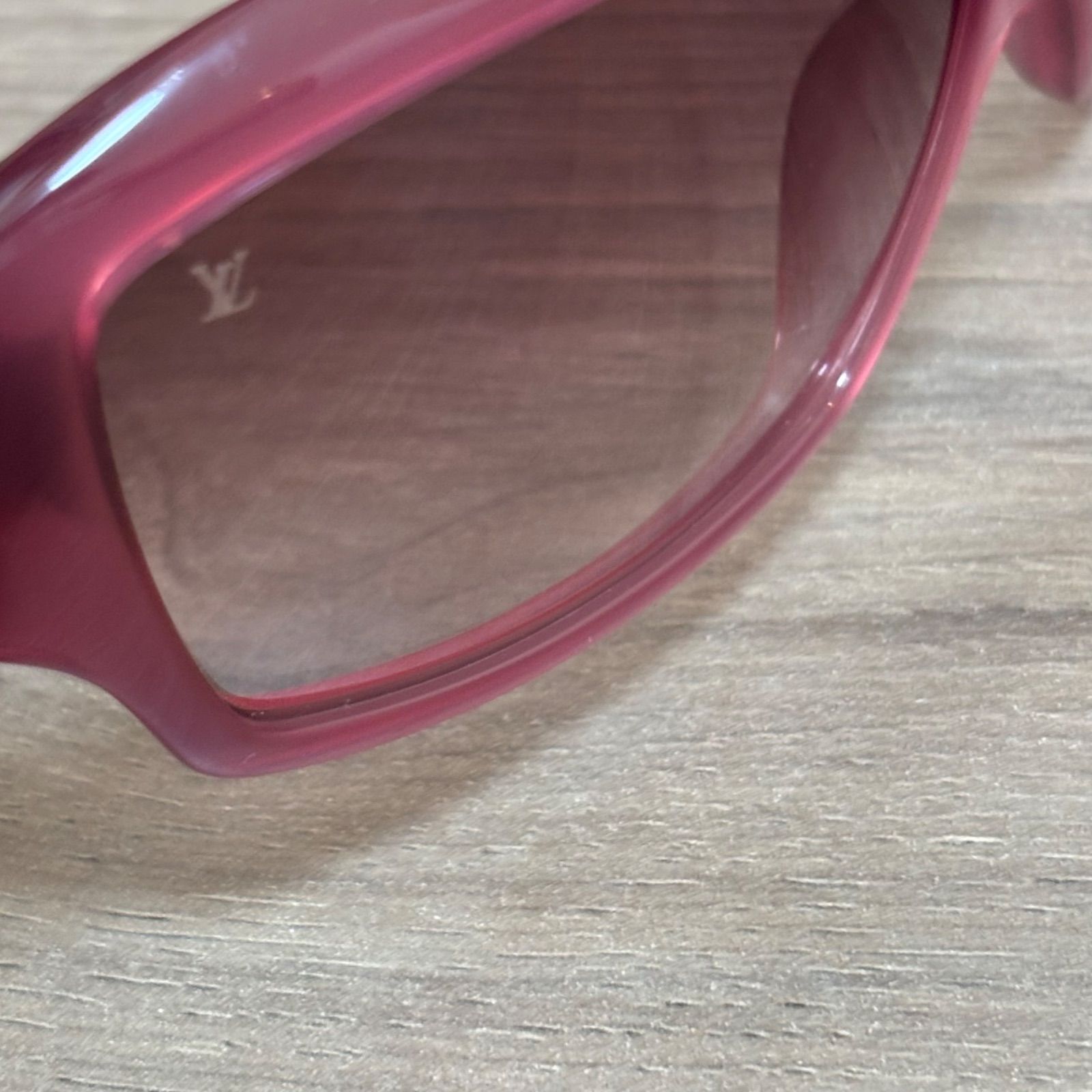 ☆LOUIS VUITTON ルイヴィトン サングラス ウルスラGM Z0103E パープル