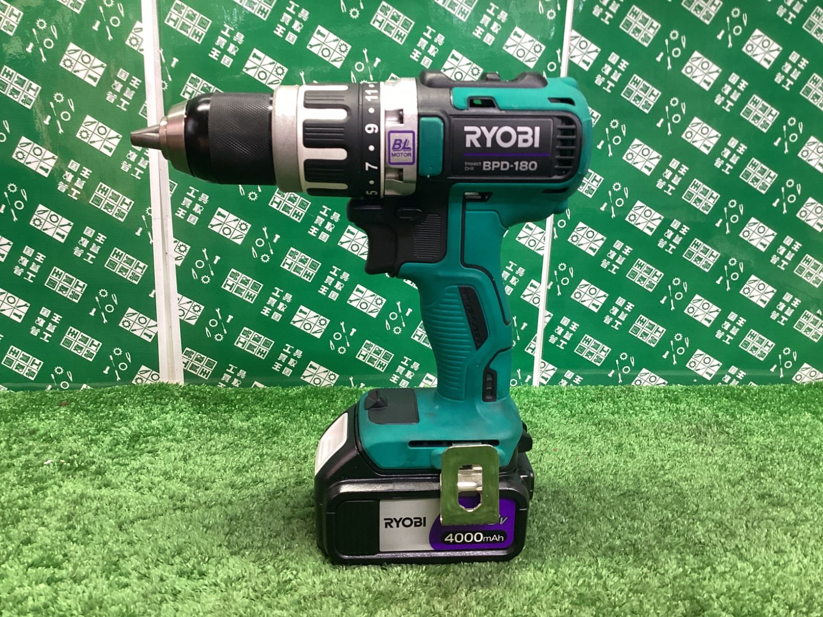 18V 充電式振動ドライバドリル