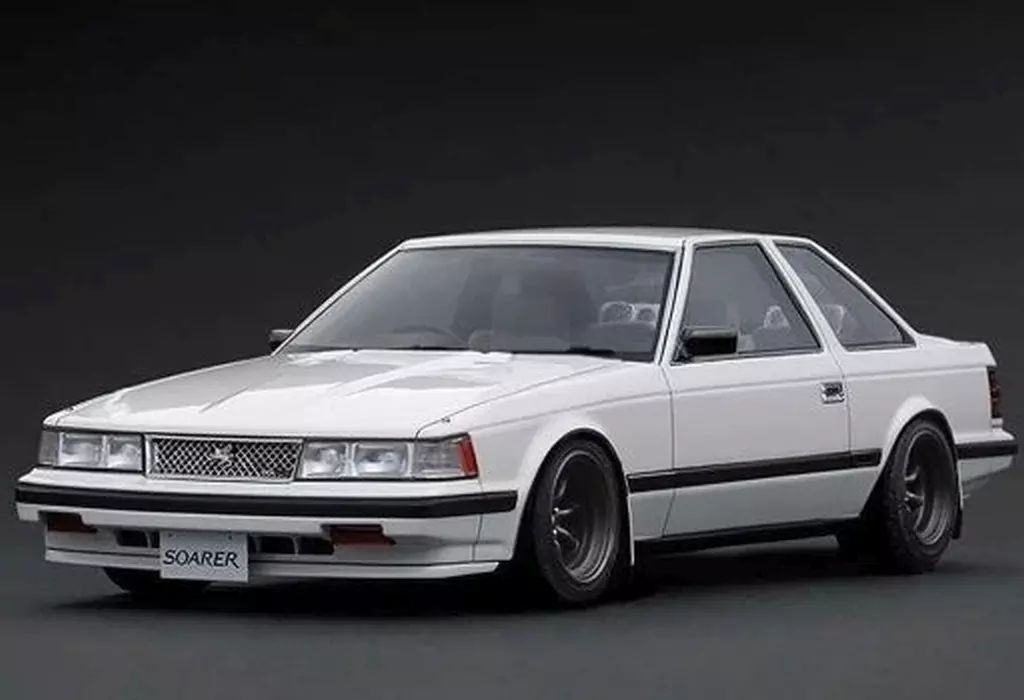 中古】ミニカー 1/18 Toyota Soarer 2800GT Extra Z10(ホワイト