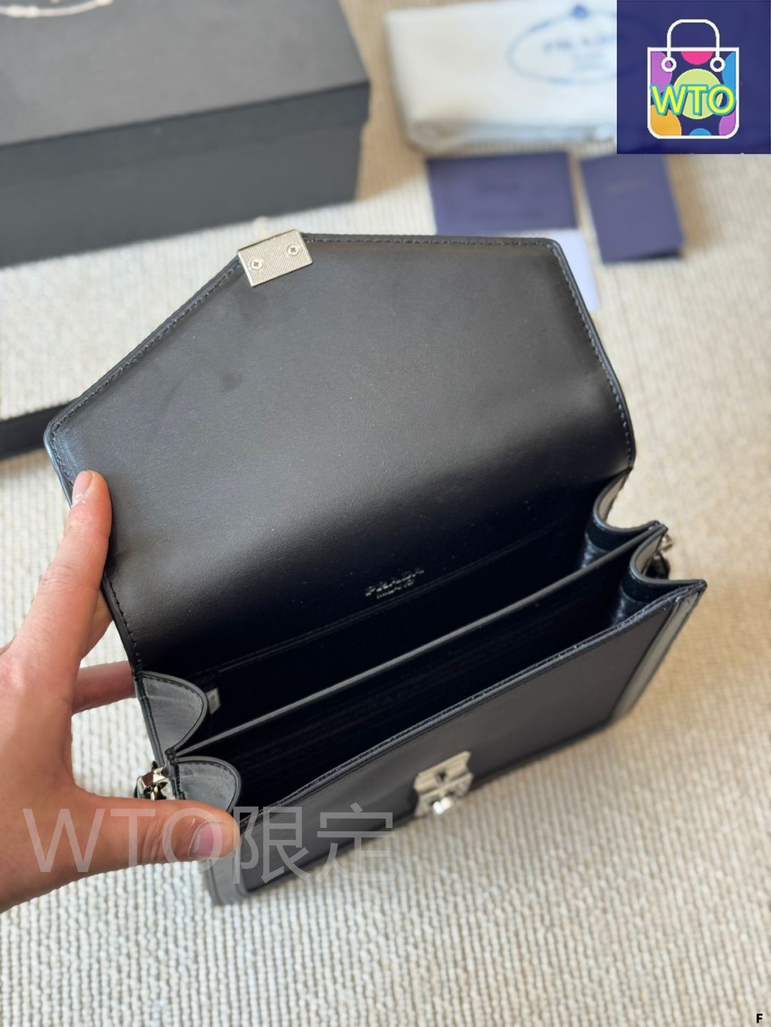 プラダ❤︎ヴィンテージヴァニティ❤︎最終お値下げ！！ 今日特価】Vintage PRADA Shoulder Bag - ヴィンテージ プラダ