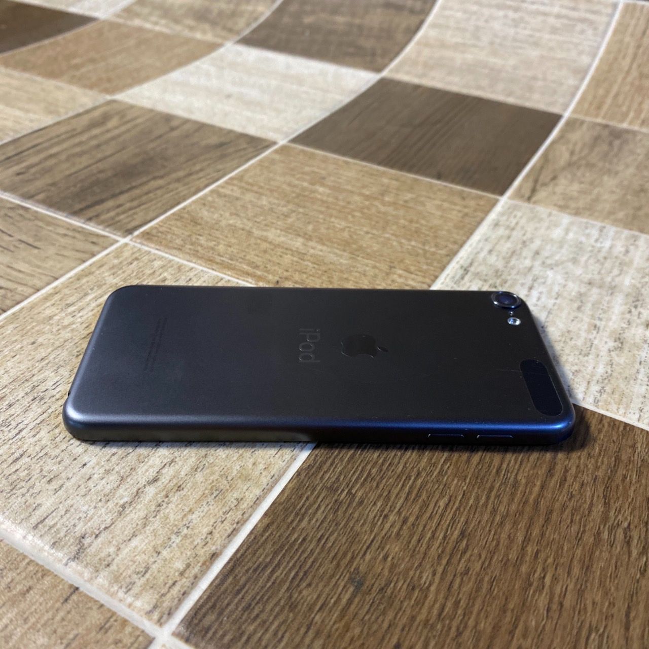 iPod touch A2178 MVHW2J/A 32GB スペースグレイ 第7世代】iPod touch A2178 (MVHW2J/A) 32GB スペースグレイ