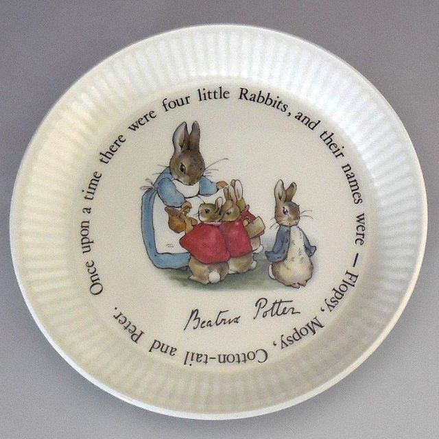 ウェッジウッド Wedgwood ピーターラビット 旧刻印 英国製 コンポーチャー スパイラルプレート 15.3cm プレート 皿 85