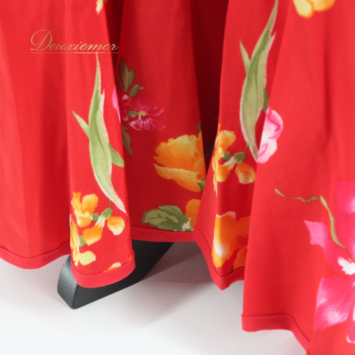 【美品 フラメンコ衣装】スカート ファルダ レッスンウェア NANNY JIMENEZ 赤 レッド オレンジ ピンク 緑 グリーン 花柄 派手 美品 フラメンコ衣装】スカート ファルダ レッスンウェア NANNY