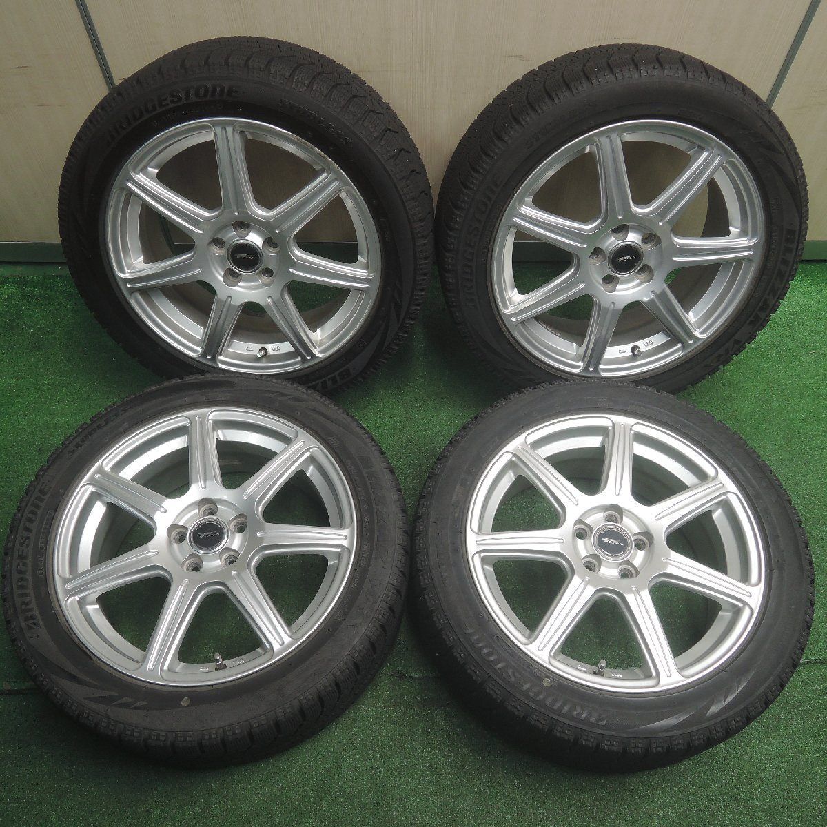 バリ溝！☆スタッドレス 215/50R17 ブリヂストン ブリザック VRX 