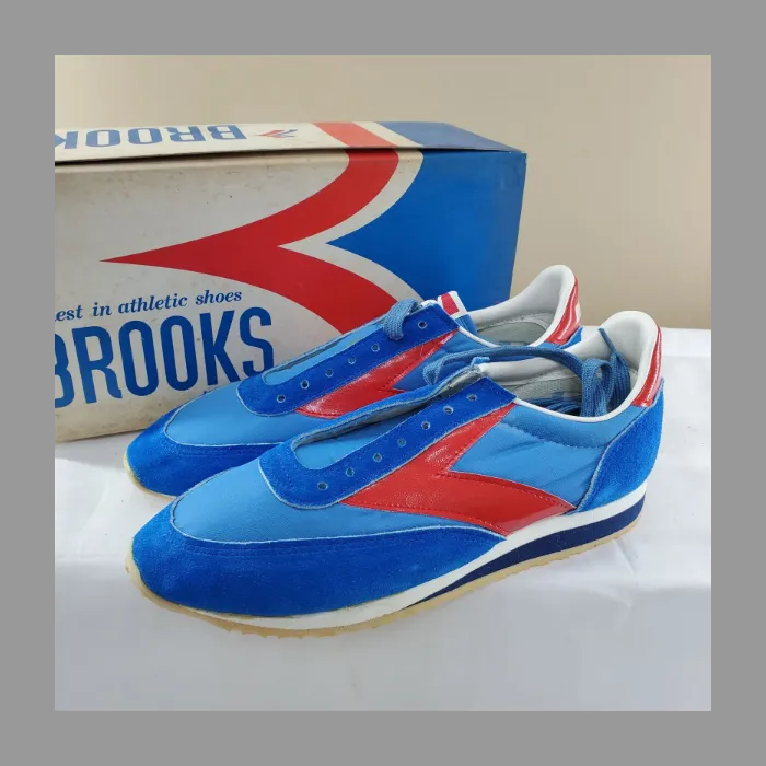 BROOKS スーパーヴィラノバ BL/RD 2025年最新】ブルックスビラノバの人気アイテム - メルカリ