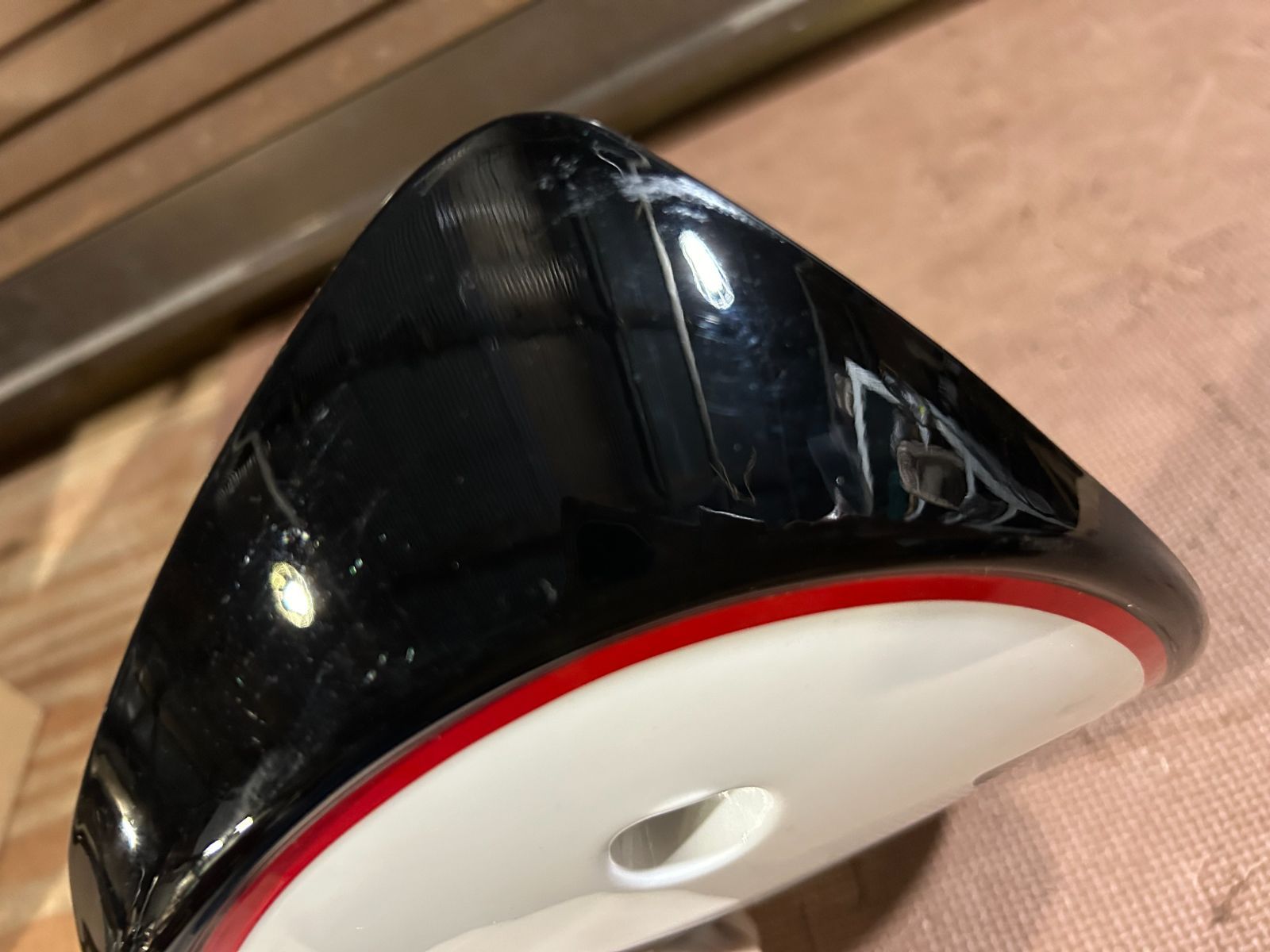 モトグッチ V7 Racer ヘッドライトバイザー 88673100Y02 - メルカリ