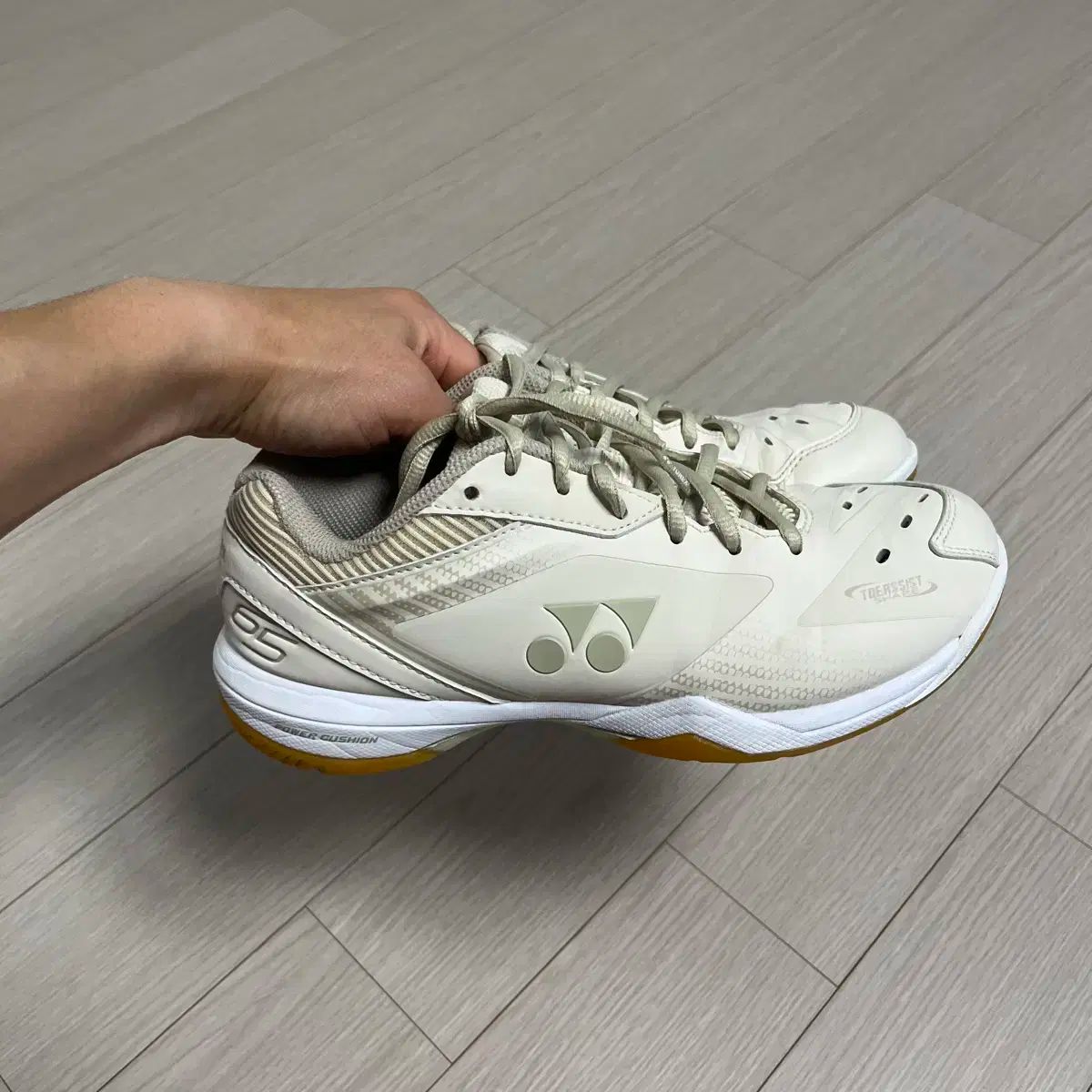 最 バドミントンシューズ