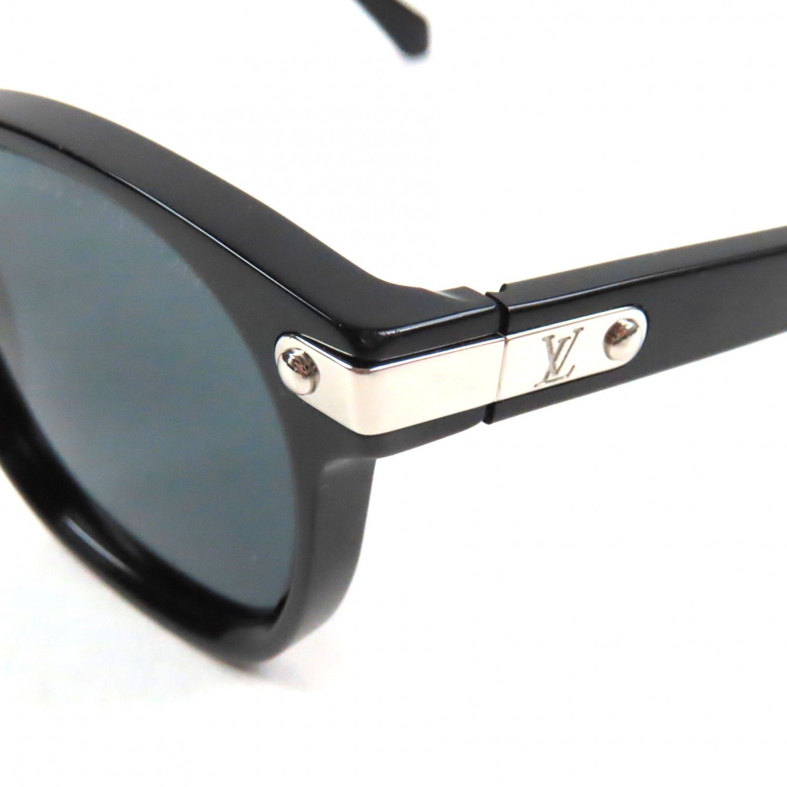 ルイ・ヴィトン サングラス LV シグネチャー・スクエア ラウンド Z1963U 楽天市場】【中古】LOUIS VUITTON | ルイ・ヴィトン LV シグネチャー