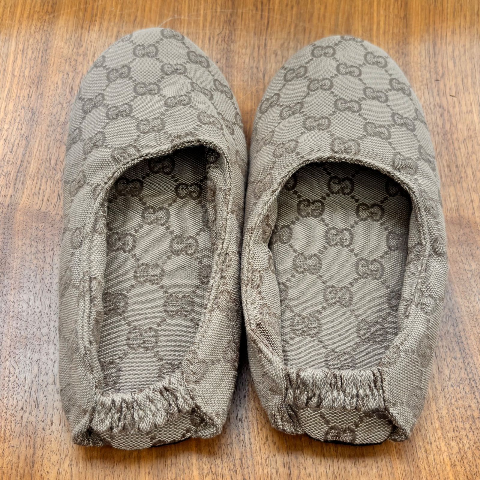 GUCCI グッチ ルームシューズ スリッパ 1034