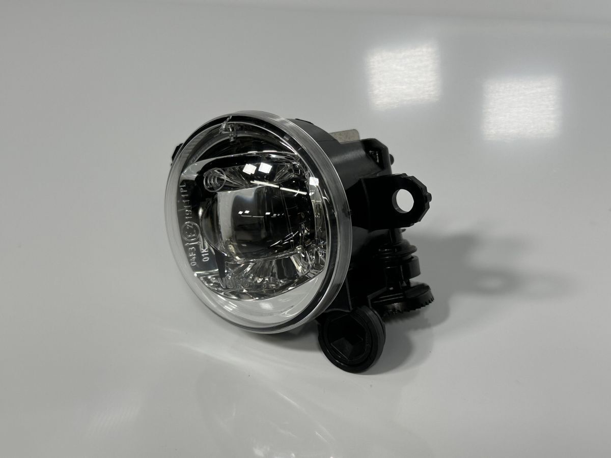 破損キズなし 低走行 デイズ ルークス B44A B45A B47A B48A B44W B45W B47W B48W 純正 右フォグランプ LED 26150-8990E 管理30723