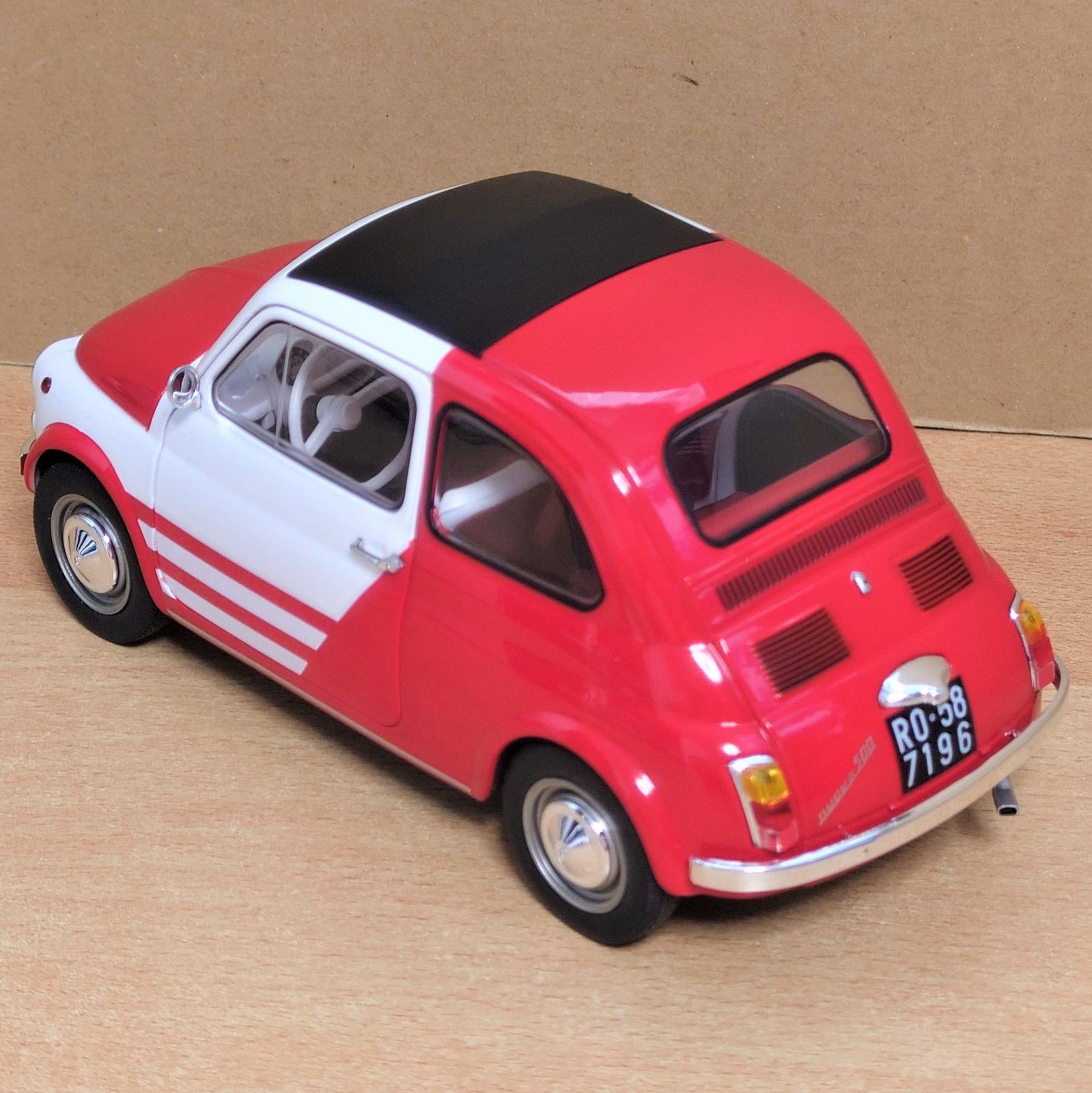 1/18 フィアット500 TURBINA TRIBUTE 1965 赤ツートン - メルカリ