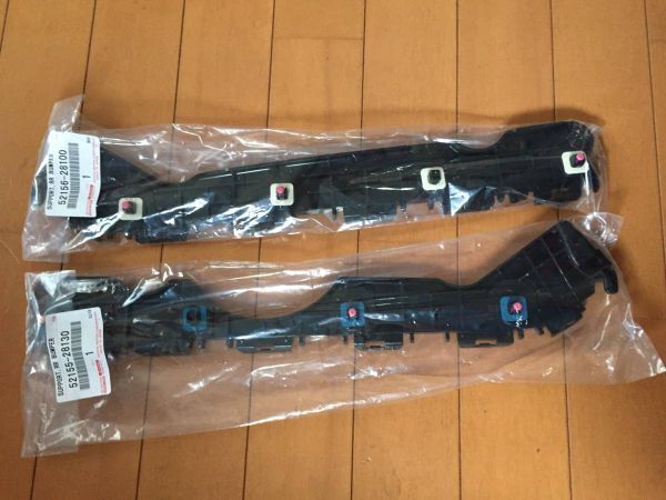 ヴォクシー、ノア、エスクワイア ZRR80系 リアバンパーリテーナー 他 ヴォクシー、ノア、エスクワイア ZRR80系 リアバンパー