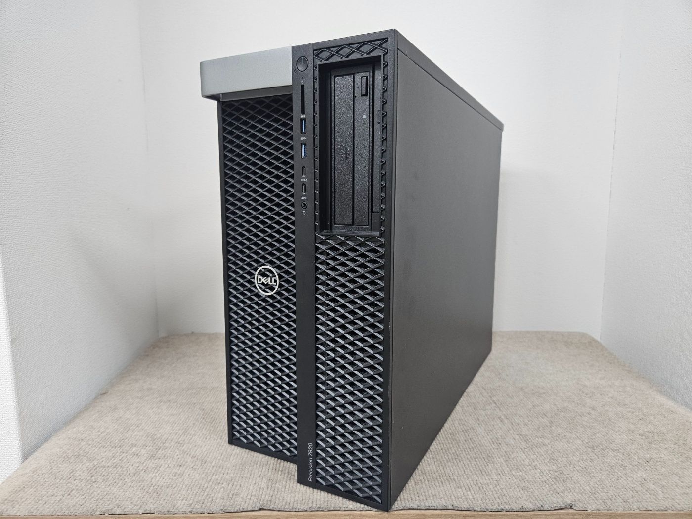 クリエイター向けAI研究 Dell Precision T7920 Xeon G 6154 36コア72スレッド メモリ256GB SSD 1TB Nvida Quadro RTX4000