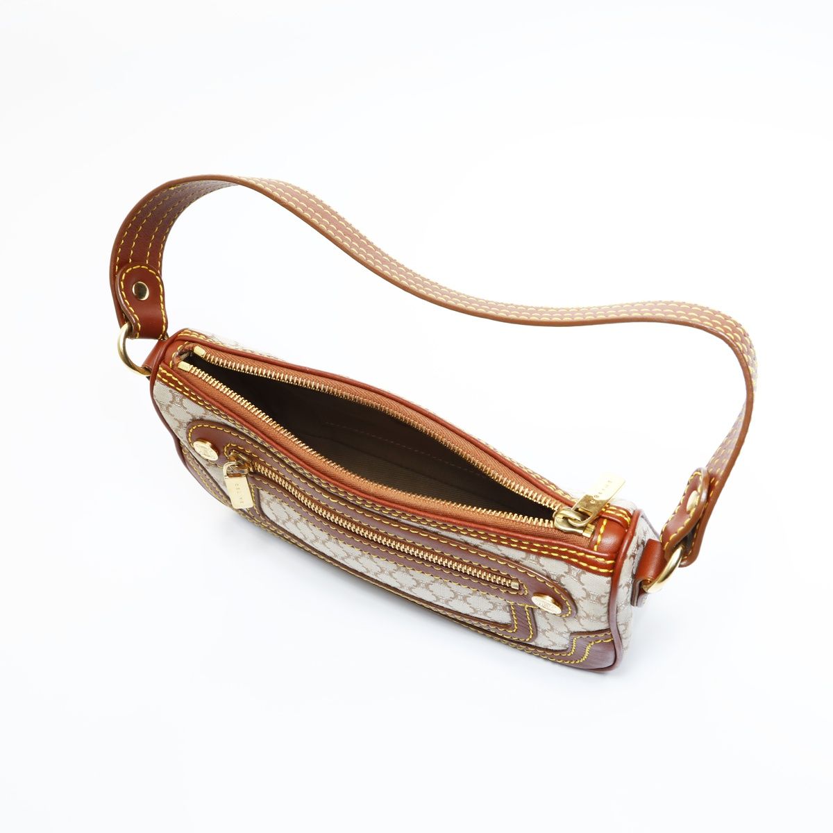 マカダム キャンバス