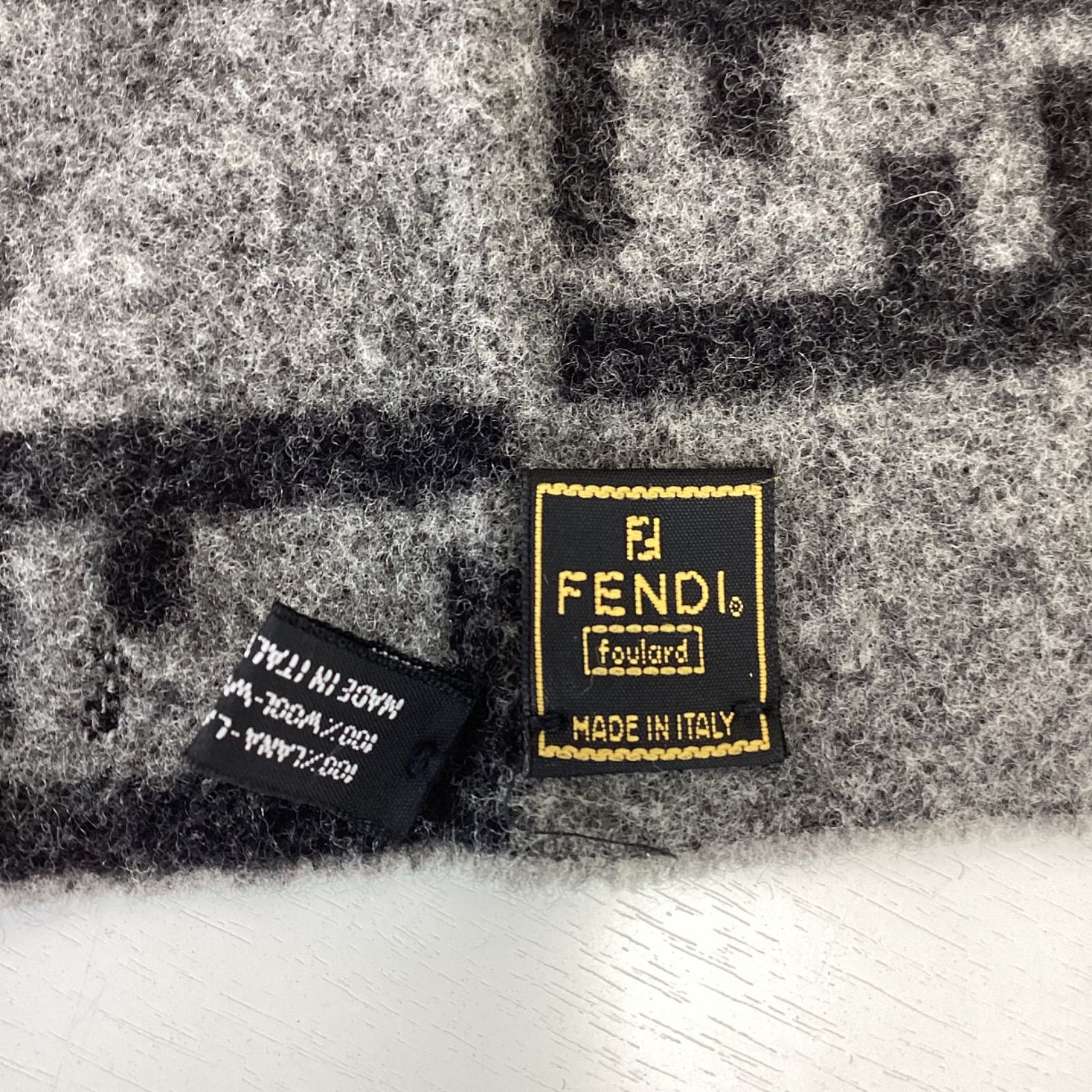 FENDIフェンディマフラーWOOL100%