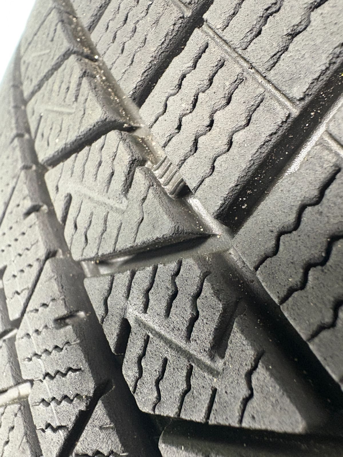 冬タイヤ スタッドレス