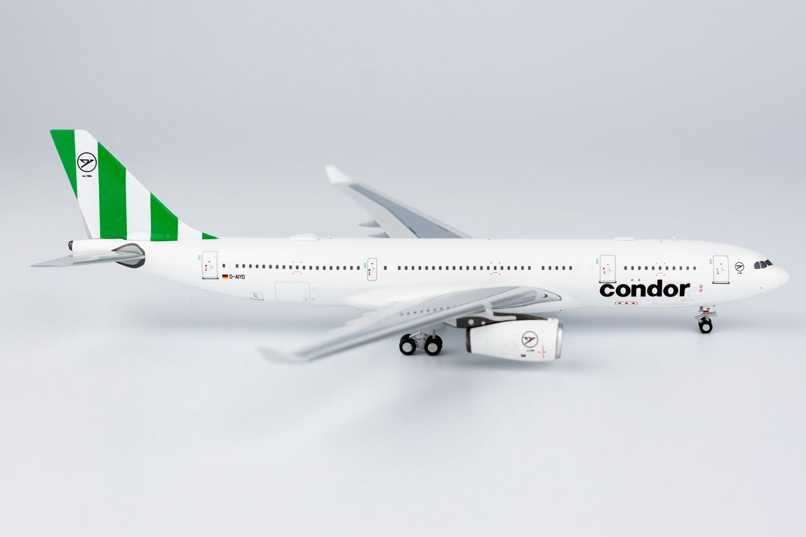 コンドル航空 A330-200
