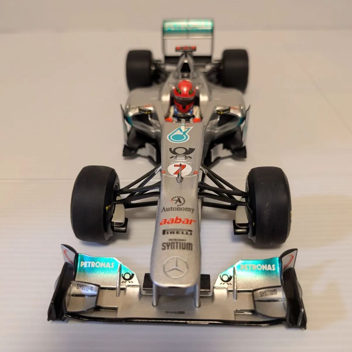 W02