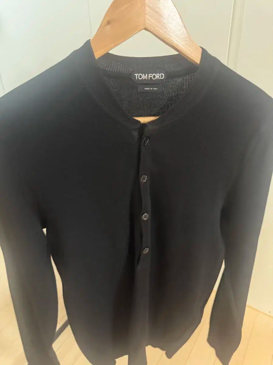 TOM FORD トムフォード ヘンリーネック 長袖