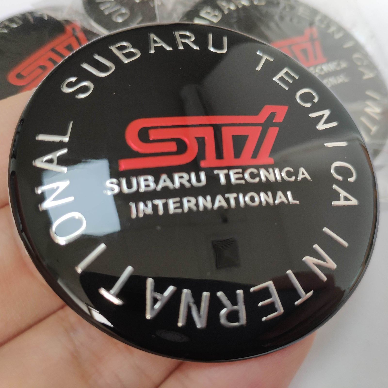 新品！スバル Subaru STI ホイールセンターキャップシール 4枚セット 直径65mm 防塵 XV B4 BRZ G4 S4 WRX  インプレッサ レヴォーグ XV ブラック - メルカリ