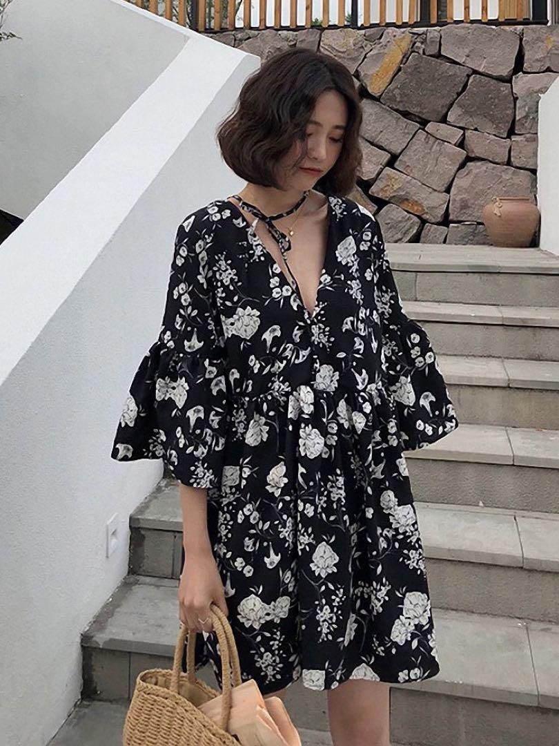 【かこ様】華やか花柄ワンピース?春夏お出かけ用?大人っぽいミニ丈