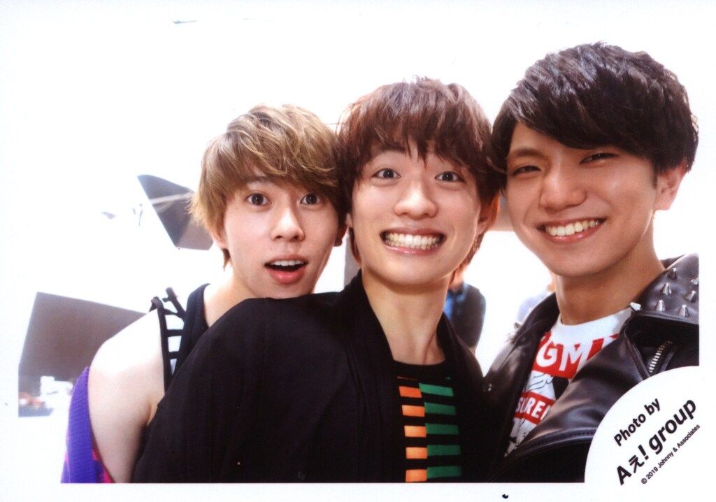 Aぇ!group セルフィー 正門良規 末澤誠也 福本大晴 公式写真 2019 Aぇ group 公式写真 集合 福本大晴 末澤誠也 正門良規