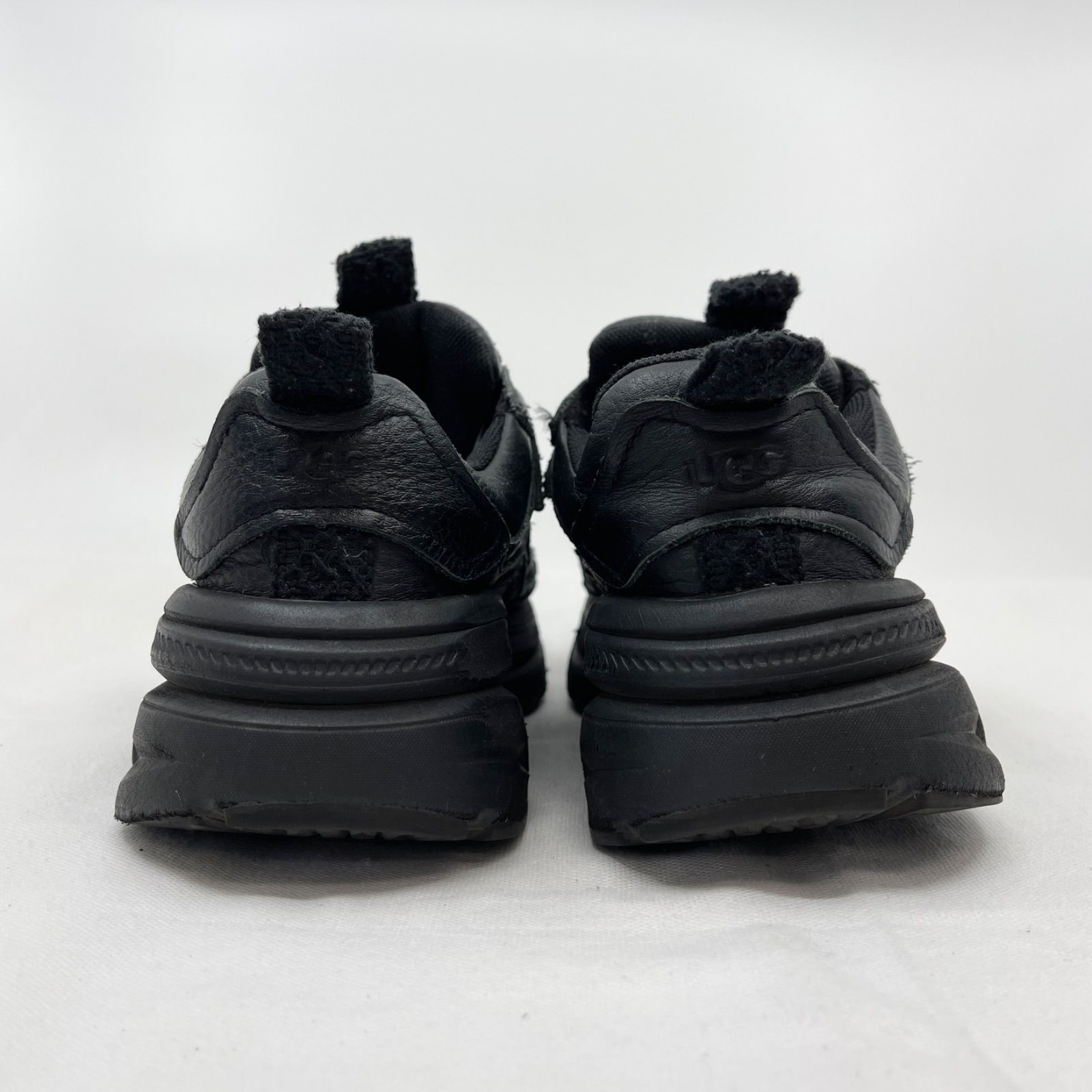 訳あり アグ CA1 ローカットスニーカー 22.5相当 オールブラック