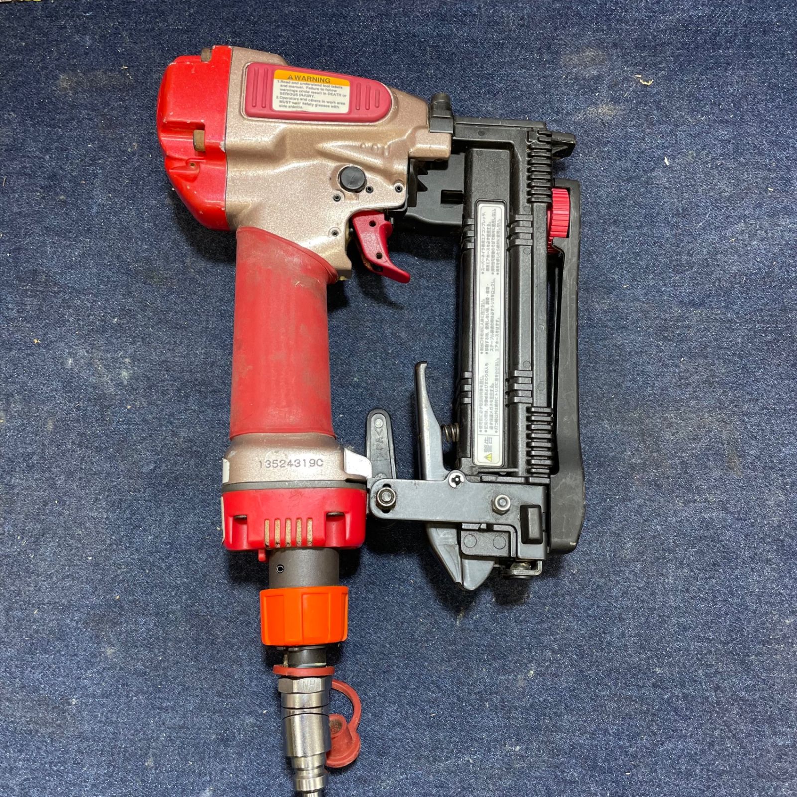 マックス高圧エアタッカ HA-R25/425JとMAX/マックススーパーネイラー マックス高圧エアタッカ HA-R25/425JとMAX/マックススーパーネイラー
