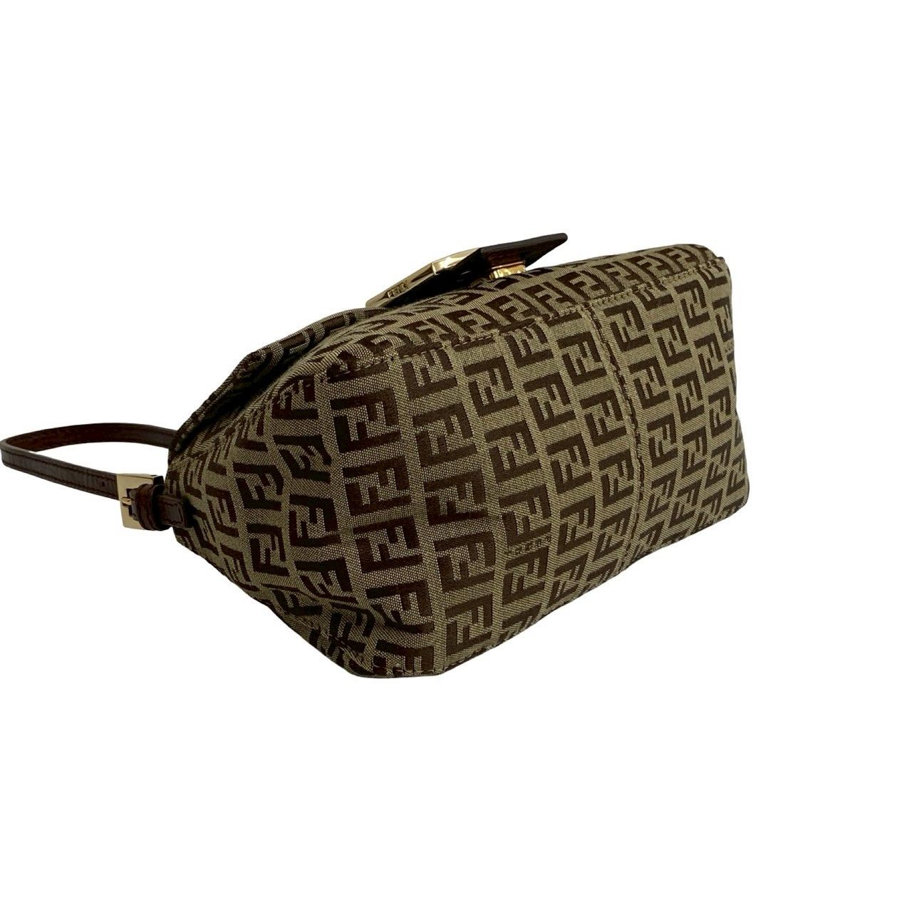 極 美品 FENDI フェンディ マンマバケット ズッキーノ FF 総柄