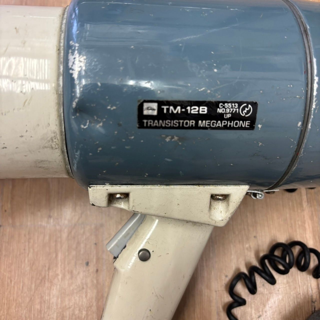 121 ジャンク Toshiba 東芝 23㎝ TM-128 トランジスターメガホン 昭和