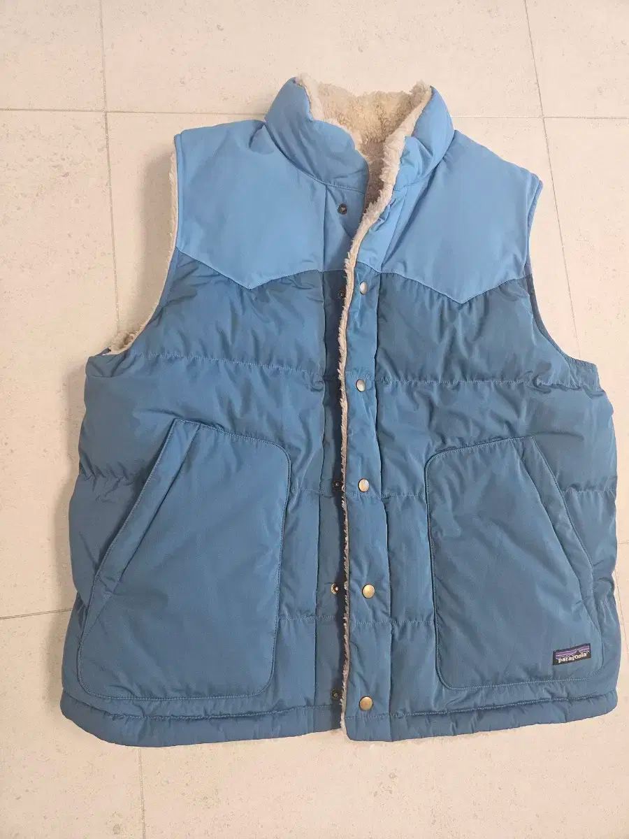 patagonia(パタゴニア) ヒヒ ダウン ベスト xl - メルカリ
