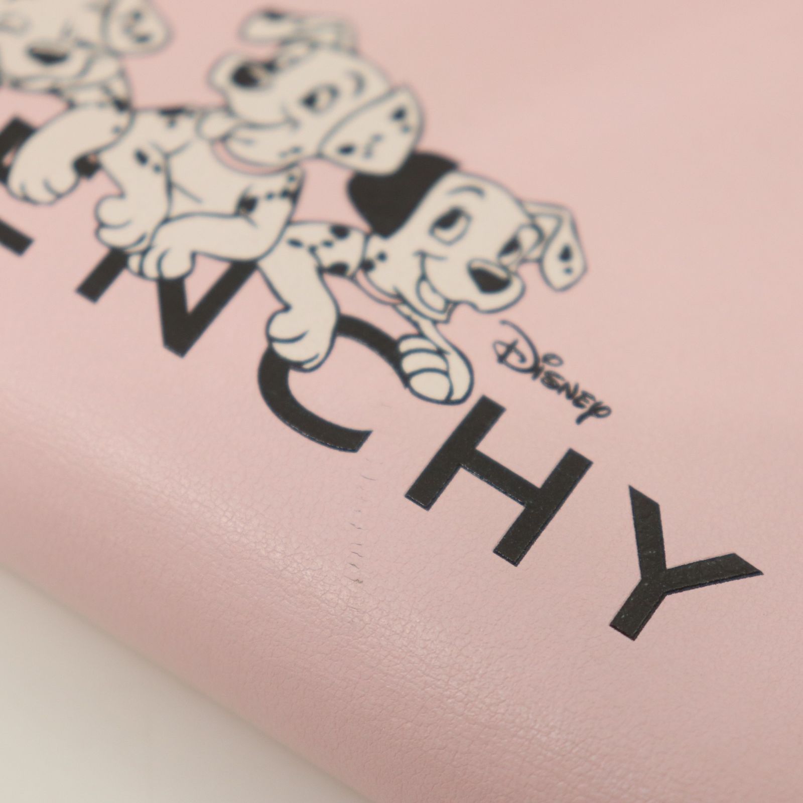 IT8PK62NJHO0 GIVENCHY ジバンシー DISNEY ディズニー コンパクトウォレット 101匹わんちゃん 限定 ピンク 二つ折り 財布