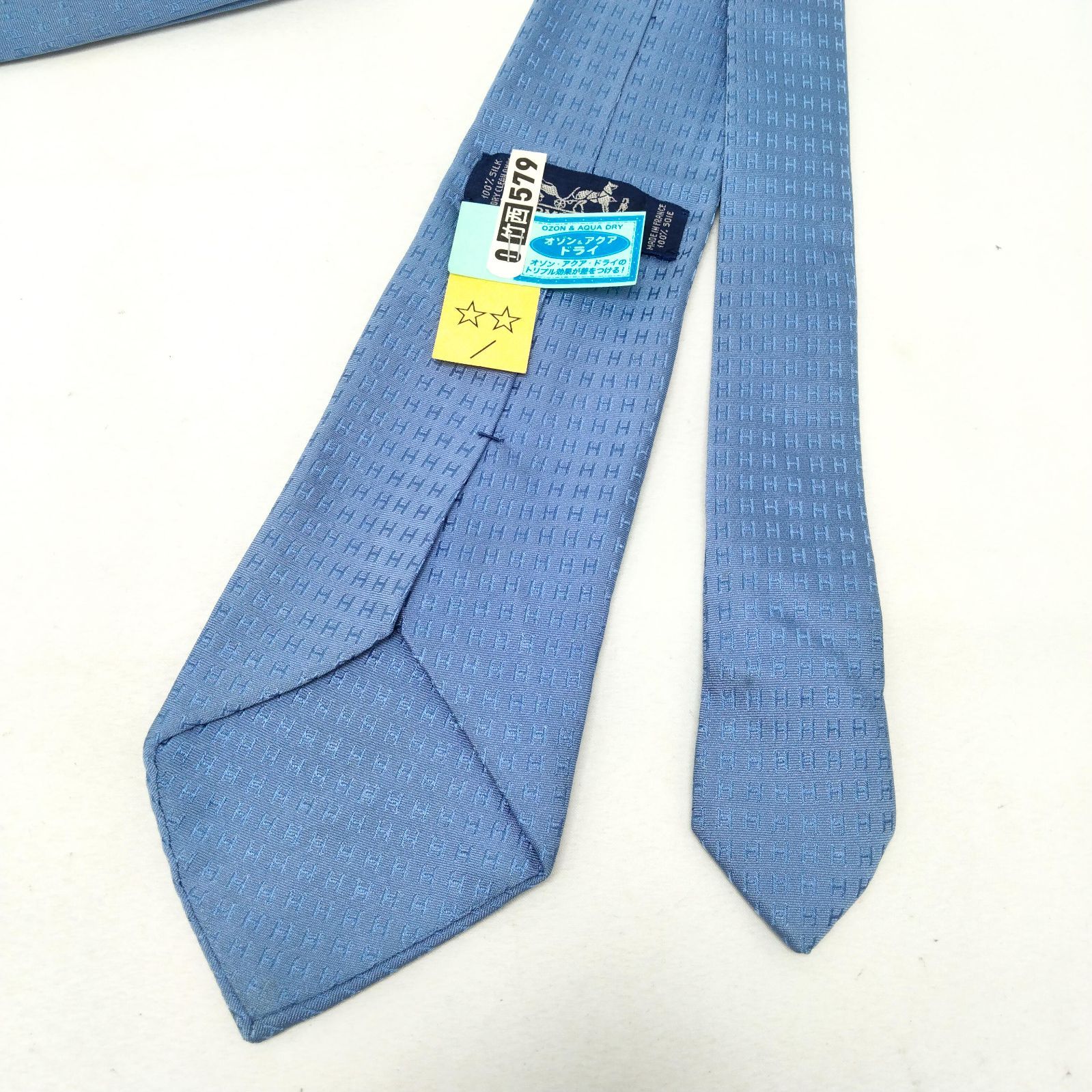 HERMES ライトブルー ネクタイ　新品未使用タグ付き ✨️HERMES✨️エルメス ネクタイ ライトブルー クリーニングタグ付き