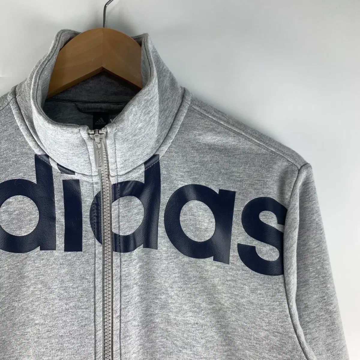 adidas(アディダス) グレー コットン トラックトップス ジャージ